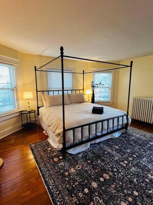 4 Bedroom Dc'S Best Location With Parking, Walk To Clarendon Metro, Shopping And Nightlife! Arlington Exterior photo