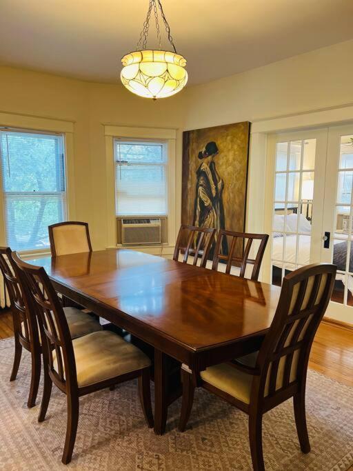 4 Bedroom Dc'S Best Location With Parking, Walk To Clarendon Metro, Shopping And Nightlife! Arlington Exterior photo